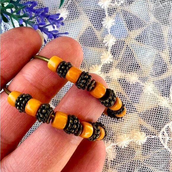 Vintage Retro Brass & Autumn Gold Acrylic Hoop Earrings - Picture 5 of 6